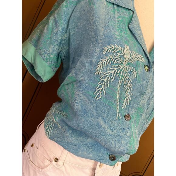 Short sleeves shirt with pearl embroideries, size S - Picture 3 of 7